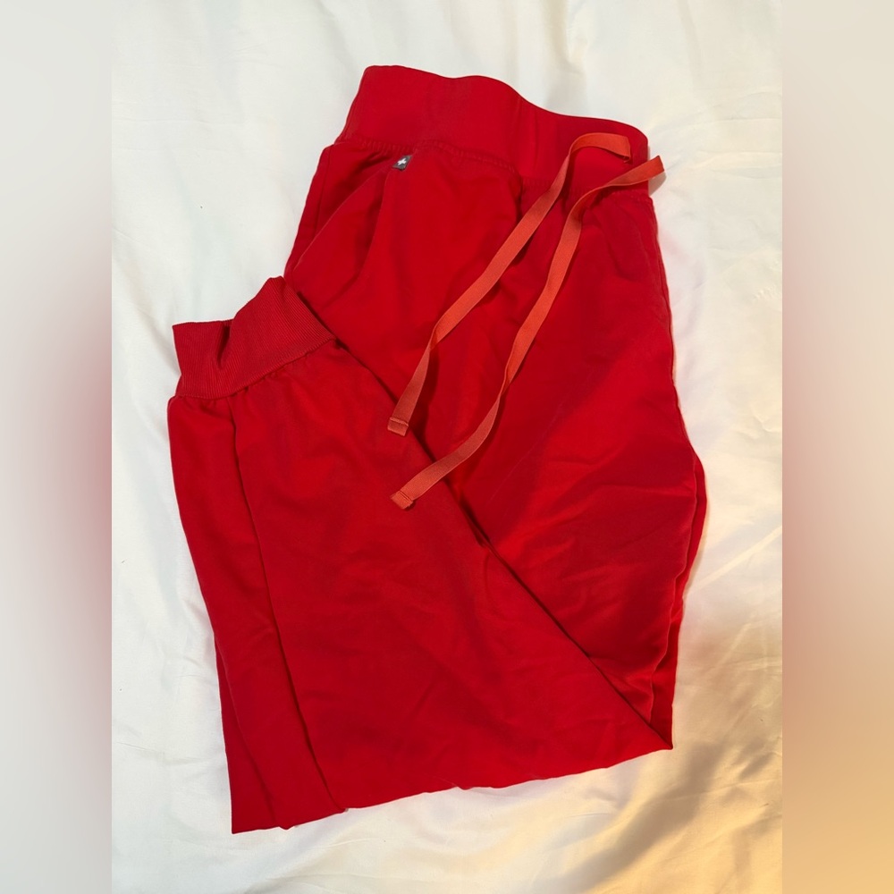 Figs 3XLP Red Jogger